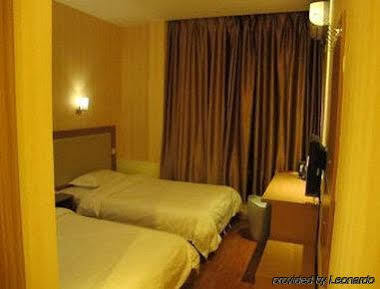 Super 8 Hotel Hailar Xin Qiao Exterior foto